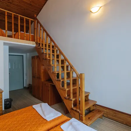 Chateau Vaptzarov 4*